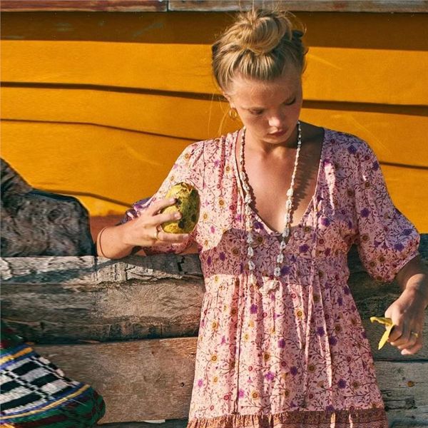 2021 summer floral print mini dress women v neck half sleeve short dress boho vintage loose casual beach vestidos, Black;gray
2021 summer floral print mini dress women v neck half sleeve short dress boho vintage loose casual beach vestidos, Black;gray