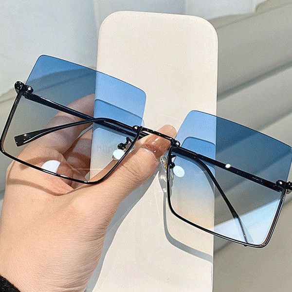 2021 new european and american personality half-frame cut-edge sunglasses female round face plain face artifact large frame thin sunglasses, White;black
2021 new european and american personality half-frame cut-edge sunglasses female round face plain face artifact large frame thin sunglasses, White;black