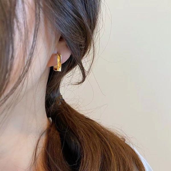 lost an earring woman 2021 new trendy summer high-end feel light luxury design sense pure silver atmosphere goddess fan, Golden;silver
lost an earring woman 2021 new trendy summer high-end feel light luxury design sense pure silver atmosphere goddess fan, Golden;silver