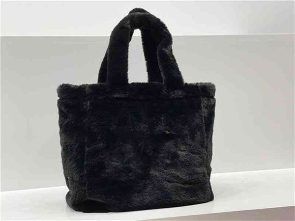 winter plush women tote shopping bag fashion handbag purse terry fabric p letter large capacity package pocket wallets
winter plush women tote shopping bag fashion handbag purse terry fabric p letter large capacity package pocket wallets