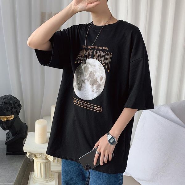 moon print men's hip-hop t shirt high-quality comfortable and breathable fashion street daily travel home party, White;black
moon print men's hip-hop t shirt high-quality comfortable and breathable fashion street daily travel home party, White;black