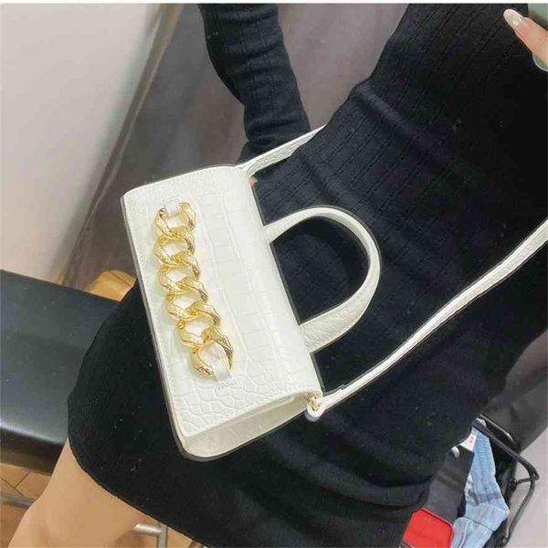 weiya recommends ur women's 2021 spring and summer fashion crocodile magnetic buckle cover small square leisure trapezoidal bag
weiya recommends ur women's 2021 spring and summer fashion crocodile magnetic buckle cover small square leisure trapezoidal bag