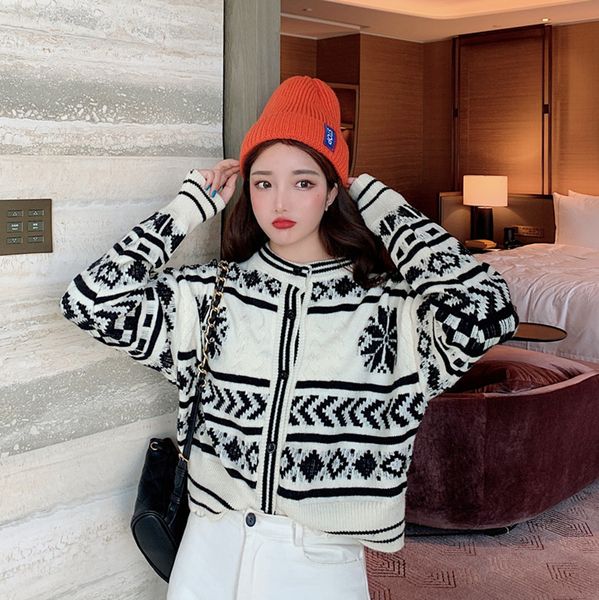 2021 women's loose casual college style cardigan autumn winter new personality pattern sweater 3kn0, White;black
2021 women's loose casual college style cardigan autumn winter new personality pattern sweater 3kn0, White;black