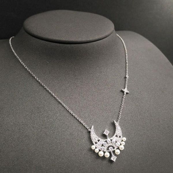 pendant necklaces silver color moon pearl necklace shining bling zircon women clavicle chain elegant charm wedding jewelry zk40
pendant necklaces silver color moon pearl necklace shining bling zircon women clavicle chain elegant charm wedding jewelry zk40