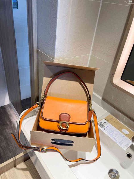 2021 new casual leather saddle bag classic jacquard soft tabby shoulder bag cowhide female
2021 new casual leather saddle bag classic jacquard soft tabby shoulder bag cowhide female