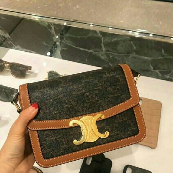 lisa's 2021 new triumphal arch box tofu bag retro small square bag leather one shoulder slanting women's bag fashion ysj
lisa's 2021 new triumphal arch box tofu bag retro small square bag leather one shoulder slanting women's bag fashion ysj