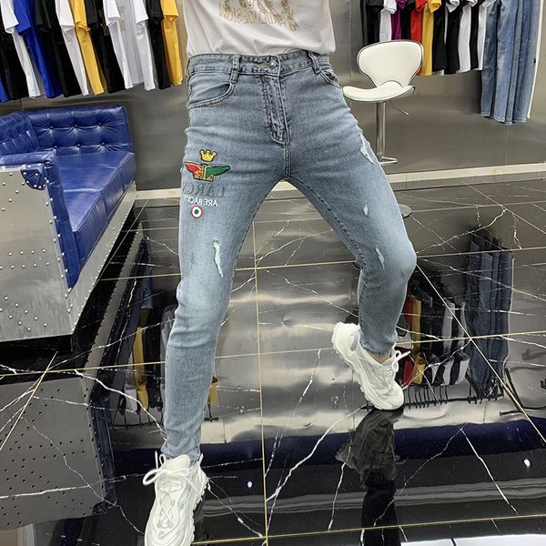 2021 spring new embroidery denim men drilling jean homme slim fashion brand korean light color mens ny jeans rtbl, Blue
2021 spring new embroidery denim men drilling jean homme slim fashion brand korean light color mens ny jeans rtbl, Blue