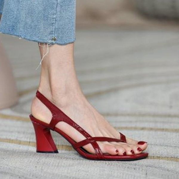 sandals summer women narrow band vintage square toe 7cm high heels v shape design shoes black wine white
sandals summer women narrow band vintage square toe 7cm high heels v shape design shoes black wine white