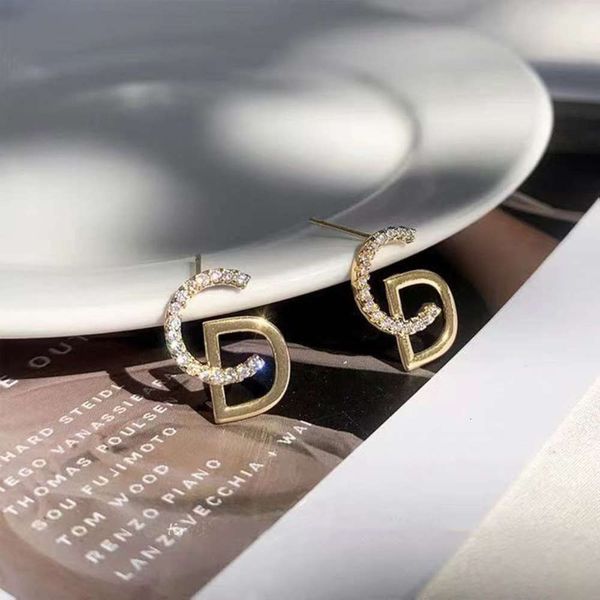 personalized letter cd earrings inlaid simple temperament fashion 
personalized letter cd earrings inlaid simple temperament fashion