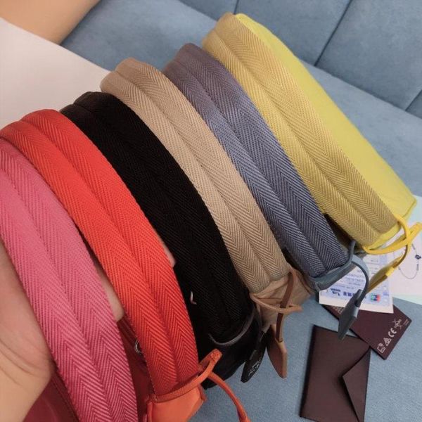 new quality women's shoulder women's shoulder tote 2000 leather nylon crossbody luxury designer re-edition handbag bag bag bags pu
new quality women's shoulder women's shoulder tote 2000 leather nylon crossbody luxury designer re-edition handbag bag bag bags pu