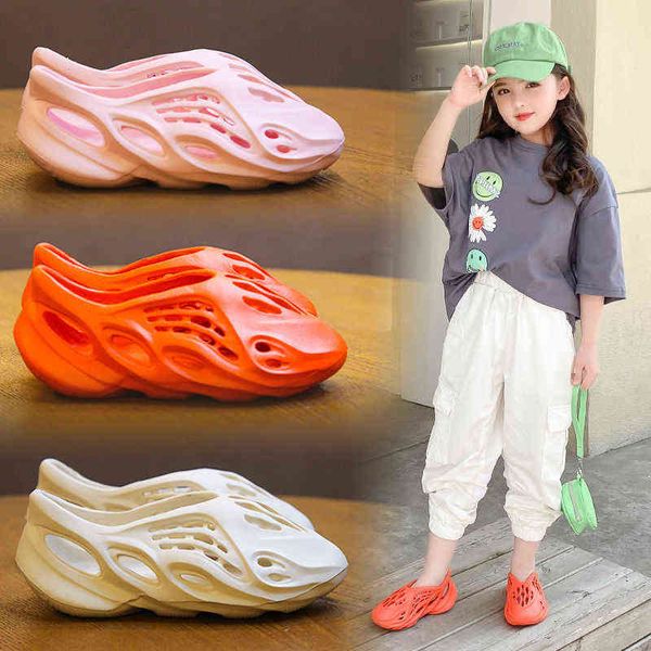 2021 girls sandals eva beach shoes summer new little girl soft bottom baotou coconut hole shoes boys beach shoes swim water g1210, Black;red
2021 girls sandals eva beach shoes summer new little girl soft bottom baotou coconut hole shoes boys beach shoes swim water g1210, Black;red