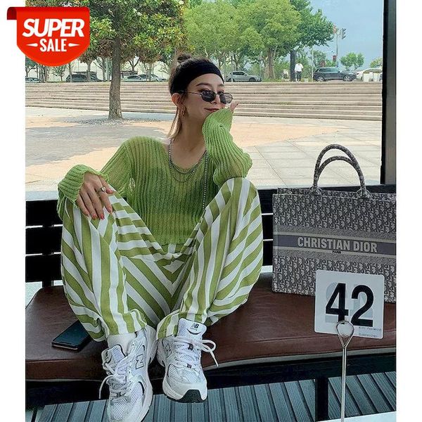 2020 new women's perspective sunscreen sweater + vertical stripes nine-point carrot pants fashionable western suit women #iU5Y, White
2020 new women's perspective sunscreen sweater + vertical stripes nine-point carrot pants fashionable western suit women #iU5Y, White