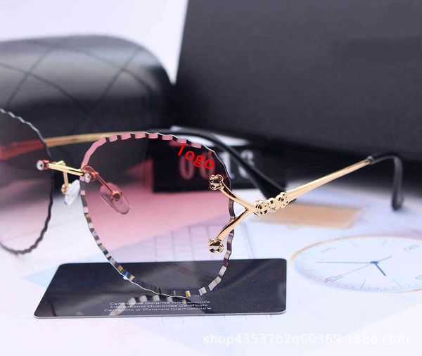 camellia cut edge wavy rimless glasses xiang granny gradient sunglasses single beam sunglasses, White;black
camellia cut edge wavy rimless glasses xiang granny gradient sunglasses single beam sunglasses, White;black