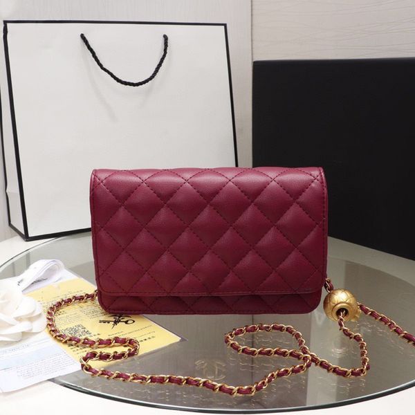 classic handbag luxurys designers bags channel women bags fashion handbags919 wallet on chain adjustable shoulder bag calfskin & gold -red
classic handbag luxurys designers bags channel women bags fashion handbags919 wallet on chain adjustable shoulder bag calfskin & gold -red