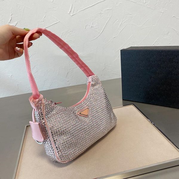 the latest diamond shoulder bag summer 2021 8 color wallet fashion lady designer high-end brand handbag jewelry
the latest diamond shoulder bag summer 2021 8 color wallet fashion lady designer high-end brand handbag jewelry