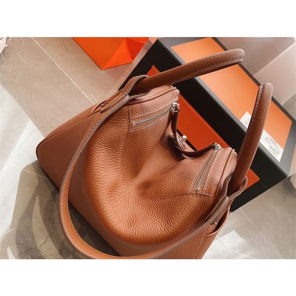 2021 new sheepskin crossbody bag women luxurys designers bags shoulder bag luxurys designers crossbody bags 26.17cm 1115p, Black
2021 new sheepskin crossbody bag women luxurys designers bags shoulder bag luxurys designers crossbody bags 26.17cm 1115p, Black
