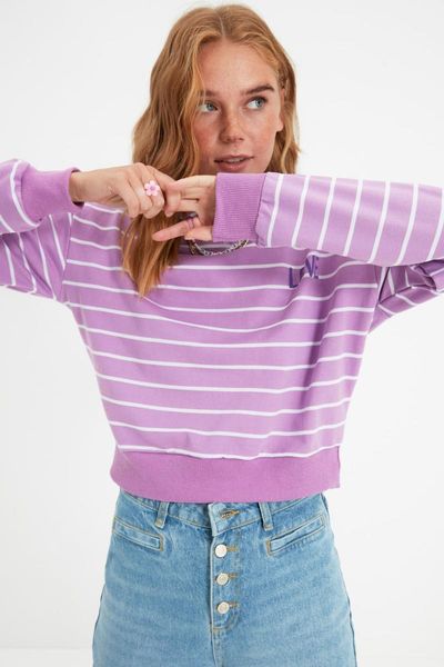 women's hoodies & sweatshirts trendyol striped printed basic slim knitted sweatshirt twoaw22sw1118, Black
women's hoodies & sweatshirts trendyol striped printed basic slim knitted sweatshirt twoaw22sw1118, Black