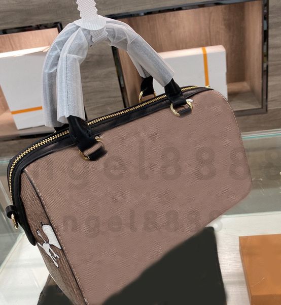 luxury designer brand fashion shoulder pillow bags handbags shopping letter senior purse phone bag wallet classic cross body lady all match
luxury designer brand fashion shoulder pillow bags handbags shopping letter senior purse phone bag wallet classic cross body lady all match