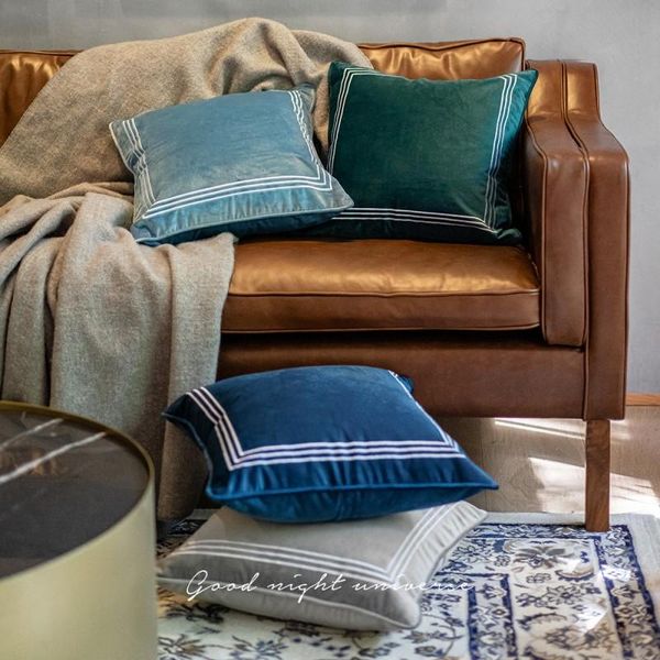 retro vintage velvet seat pillow cushion without stuff , bohemia style detachable decoration sofa pillows
retro vintage velvet seat pillow cushion without stuff , bohemia style detachable decoration sofa pillows