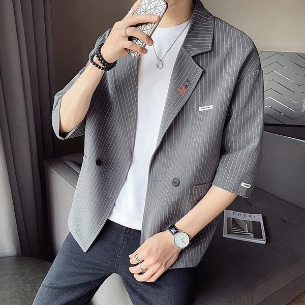 men's suits & blazers male suit summer mid sleeve handsome stripe loose coat casual 7 fashion short mens blazer hombre jacket men, White;black
men's suits & blazers male suit summer mid sleeve handsome stripe loose coat casual 7 fashion short mens blazer hombre jacket men, White;black