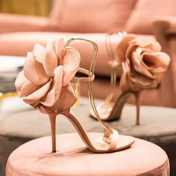 dress shoes 2021 european big flower cover heel sandals ankle-wrap high heels women's banquet nightclub, Black
dress shoes 2021 european big flower cover heel sandals ankle-wrap high heels women's banquet nightclub, Black