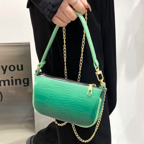 retro alligator handbag for women 2021 chain crossbody bags pu discoloration shopping totes ladies casual totes shoulder purse
retro alligator handbag for women 2021 chain crossbody bags pu discoloration shopping totes ladies casual totes shoulder purse