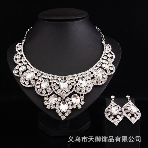 jewelry set colorful exaggerated crystal glass bride necklace earring set alloy, Slivery;golden
jewelry set colorful exaggerated crystal glass bride necklace earring set alloy, Slivery;golden