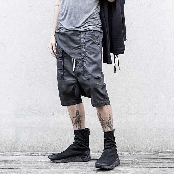 oneofyou dark black coated waxed fabric capris ro style low crotch baggy pants hanging crotch harlan shorts for men 4h8g, White;black
oneofyou dark black coated waxed fabric capris ro style low crotch baggy pants hanging crotch harlan shorts for men 4h8g, White;black