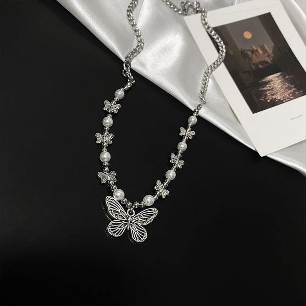 chain women pendants south korea east gate fashion simple personality necklace spring pearl butterfly net red design, Silver
chain women pendants south korea east gate fashion simple personality necklace spring pearl butterfly net red design, Silver