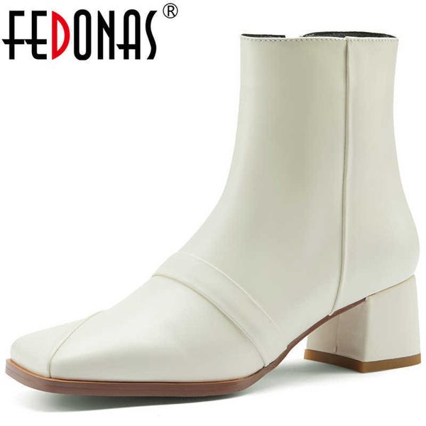 side zipper fashion boots fall genuine leather ankle for women office lady working thick heels shoes woman 210528, Black
side zipper fashion boots fall genuine leather ankle for women office lady working thick heels shoes woman 210528, Black