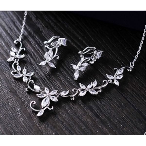 wondrful low price hight quality crystal diamond crystal bride wedding jewelry lady's set necklace earings 69re, Silver
wondrful low price hight quality crystal diamond crystal bride wedding jewelry lady's set necklace earings 69re, Silver