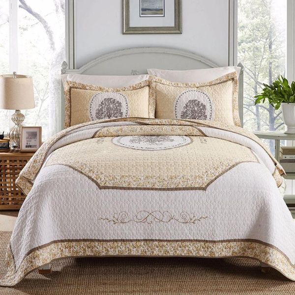 comforters & sets europe embroidered quilt set 3pcs quilted bedding cotton quilts bedspread bed covers king size coverlet
comforters & sets europe embroidered quilt set 3pcs quilted bedding cotton quilts bedspread bed covers king size coverlet