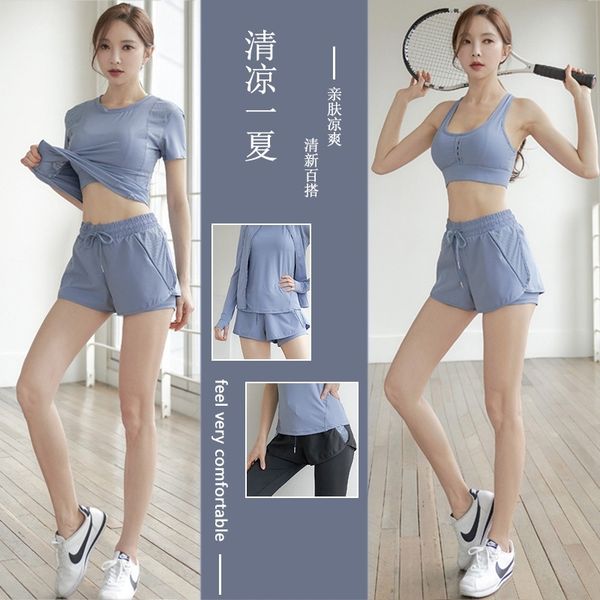 2021 summer new net red three piece outdoor sports fitness running yoga suit female, Gray
2021 summer new net red three piece outdoor sports fitness running yoga suit female, Gray