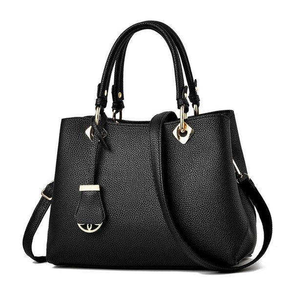 shoulder bags 2021 european and american fashion ladies handbags large-capacity simple atmospheric women's messenger bag
shoulder bags 2021 european and american fashion ladies handbags large-capacity simple atmospheric women's messenger bag