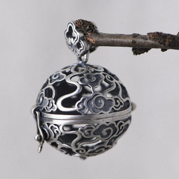 2021 new real s925 pure fashion auspicious cloud engraved ball sachet 925 sier jewelry woman female gawu box pendant wai2, Silver
2021 new real s925 pure fashion auspicious cloud engraved ball sachet 925 sier jewelry woman female gawu box pendant wai2, Silver
