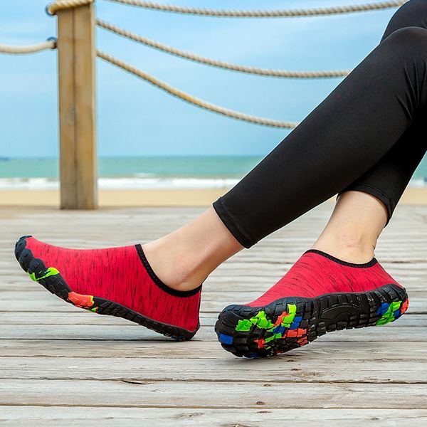 swimming slipper on surf quick-drying aqua shoes men woman beach summer outdoor wading shoes skin sock striped water shoes, Black
swimming slipper on surf quick-drying aqua shoes men woman beach summer outdoor wading shoes skin sock striped water shoes, Black