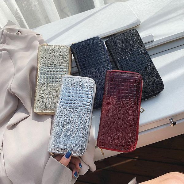 wallets style crocodile pattern women's pu purse fashion long clutch bag multi card bit wallet, Red;black
wallets style crocodile pattern women's pu purse fashion long clutch bag multi card bit wallet, Red;black