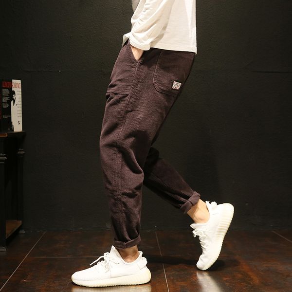 2021 new autumn fashion designer men jeans loose fit casual cotton corduroy harem pants streetwear hip hop small bottom wide leg trousers ty, Blue
2021 new autumn fashion designer men jeans loose fit casual cotton corduroy harem pants streetwear hip hop small bottom wide leg trousers ty, Blue