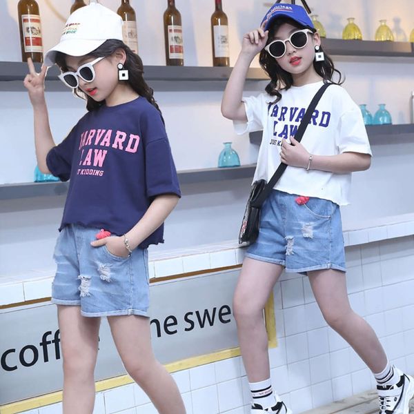 2021 new wear medium girls' and large children's short sleeve t-shirt shorts two piece leisure summer suit, White
2021 new wear medium girls' and large children's short sleeve t-shirt shorts two piece leisure summer suit, White