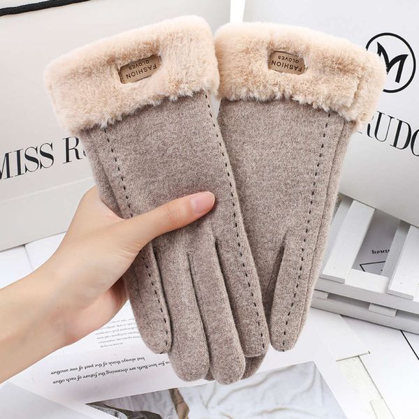 gloves wool plush touch screen women' warm autumn and winter fashion cycling windproof, Blue;gray
gloves wool plush touch screen women' warm autumn and winter fashion cycling windproof, Blue;gray