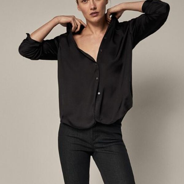 2021 early spring new classic long-sleeved lapel single-breasted black elegant casual shirt for women vls7, White
2021 early spring new classic long-sleeved lapel single-breasted black elegant casual shirt for women vls7, White