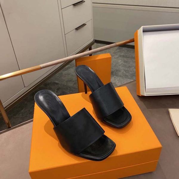 classics women slippers fashion beach thick bottom slippers alphabet lady sandals leather high heel shoes 02, Black
classics women slippers fashion beach thick bottom slippers alphabet lady sandals leather high heel shoes 02, Black