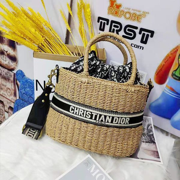 2021 early spring new straw woven d family broccoli basket women's one shoulder portable net red messenger leisure bag
2021 early spring new straw woven d family broccoli basket women's one shoulder portable net red messenger leisure bag