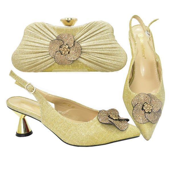 dress shoes italian women wedding and bag set decorated with rhinestone high heels ladies luxery, Black
dress shoes italian women wedding and bag set decorated with rhinestone high heels ladies luxery, Black