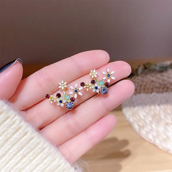 stud high sense crystal flower back hanging earrings sweet fashion for women, Golden;silver
stud high sense crystal flower back hanging earrings sweet fashion for women, Golden;silver