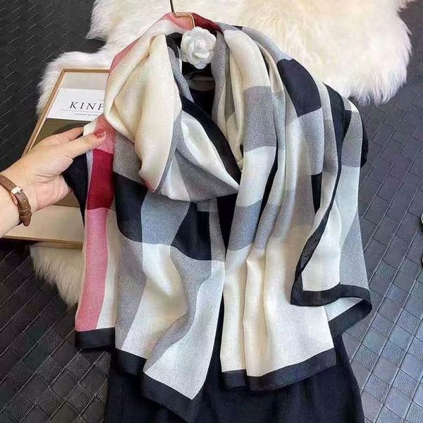 2021 design brand women scarf fashion print cotton spring autumn warm scarves hijabs lady pashmina foulard bandana plaid, Blue;gray
2021 design brand women scarf fashion print cotton spring autumn warm scarves hijabs lady pashmina foulard bandana plaid, Blue;gray