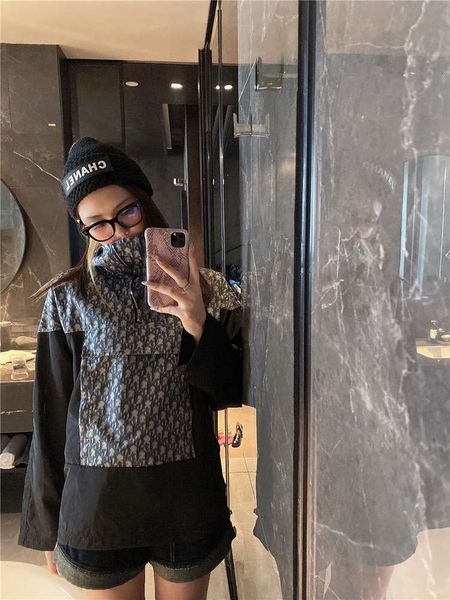 spring 2021 foreign sle xu xiaola's parent child suit ink stitching zipper assault dign feeling color matching children's coat, Blue
spring 2021 foreign sle xu xiaola's parent child suit ink stitching zipper assault dign feeling color matching children's coat, Blue