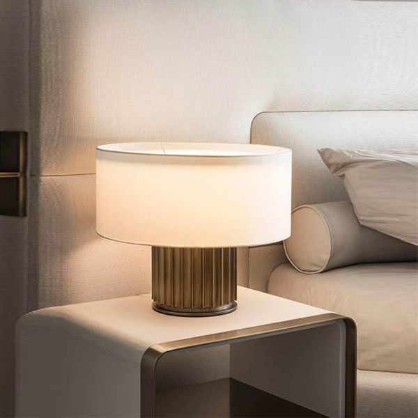 table lamps modern chinese style white cloth lampshade living room decoration lamp bedroom bedside led gold metal round desk light
table lamps modern chinese style white cloth lampshade living room decoration lamp bedroom bedside led gold metal round desk light