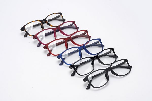 men's and women's ultra light tr90 frame with myopia glasses 8903 for students, White;black
men's and women's ultra light tr90 frame with myopia glasses 8903 for students, White;black