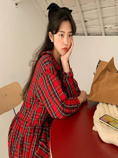 korean plaid dresses long sleeves with cleavage v 2021 new high waist temperament dressed in medium length kawaii dress casual qsg9, Black;gray 
korean plaid dresses long sleeves with cleavage v 2021 new high waist temperament dressed in medium length kawaii dress casual qsg9, Black;gray